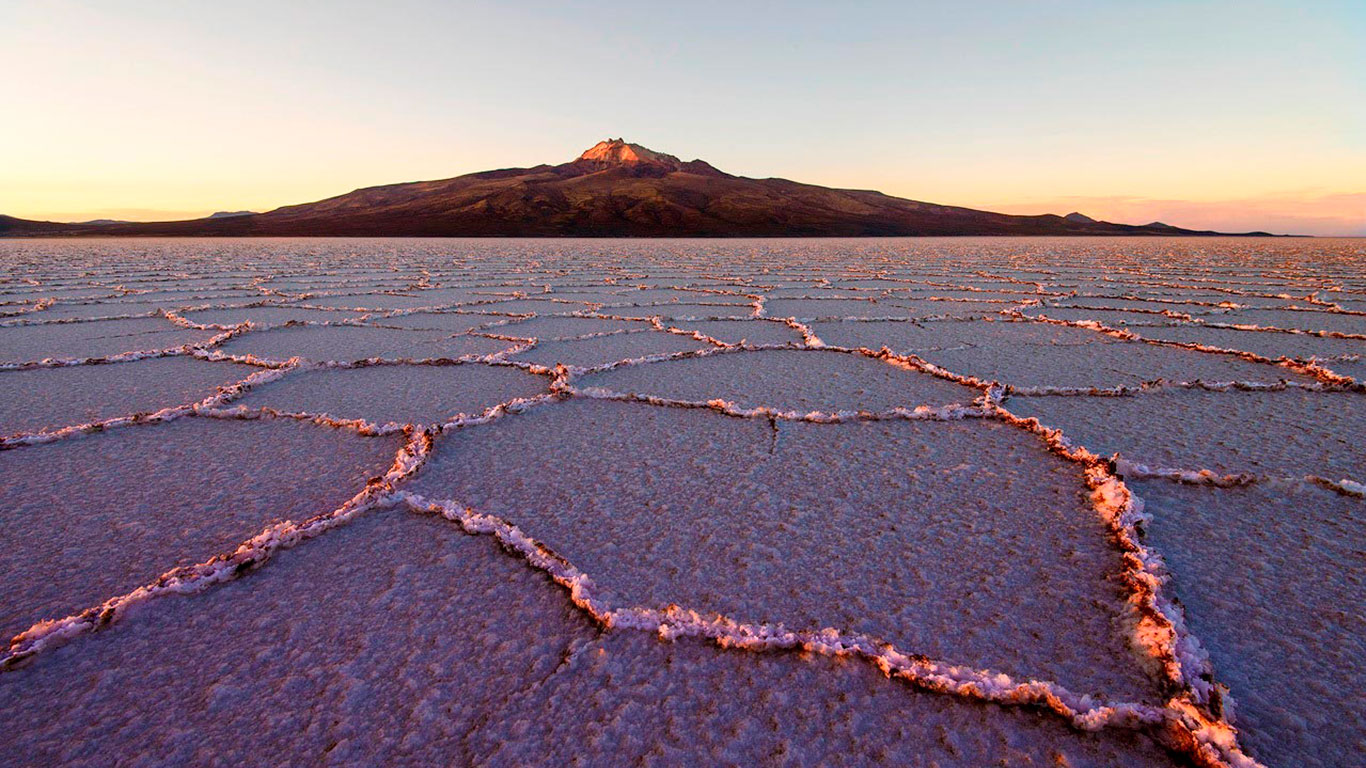 Salar de Uyuni Tunupa