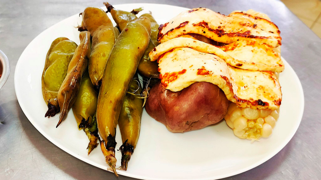 Plato Paceño